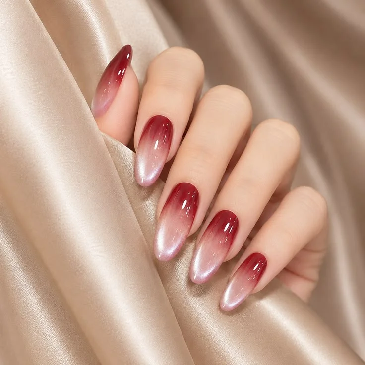 các mẫu nail màu đỏ đẹp