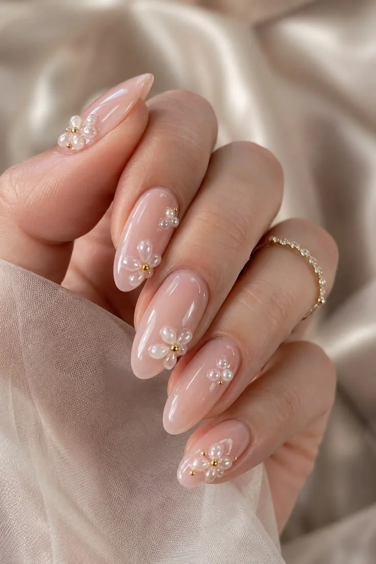 Móng tay đơn giản đẹp