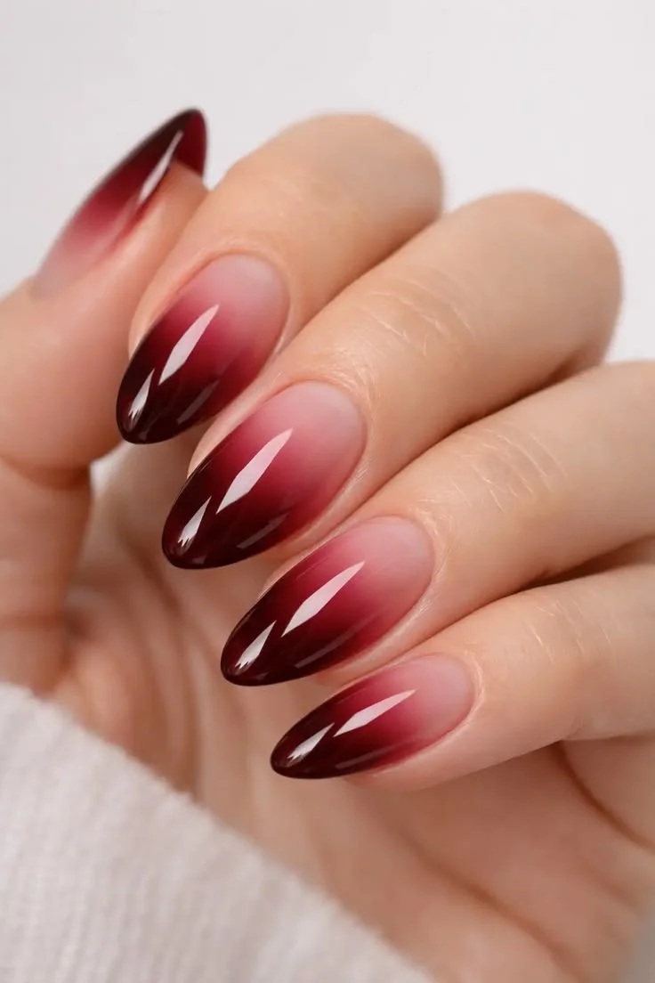các mẫu nail màu đỏ đẹp