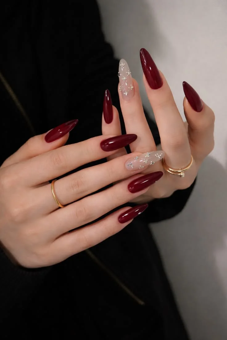 Những mẫu nail đẹp cho móng dài